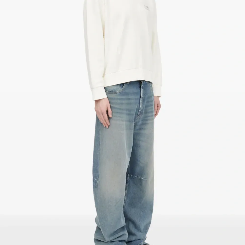 Толстовка с нашивкой-логотипом