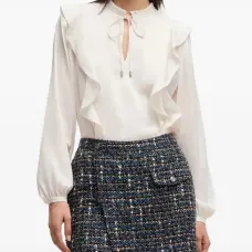 Блузка с оборками Блузка с оборками