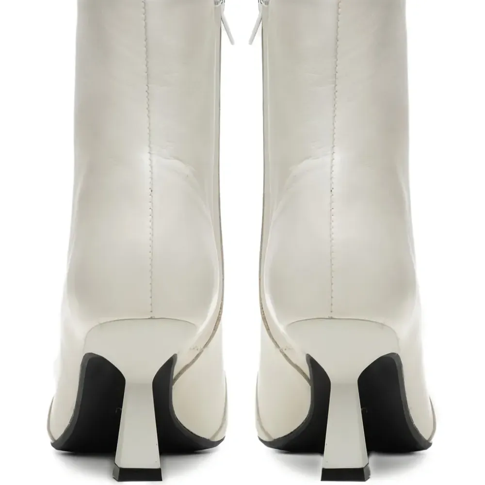 Кожаные ботинки