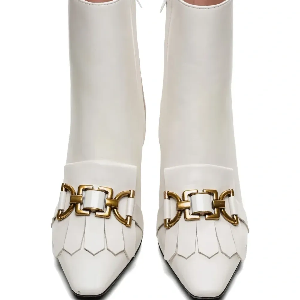 Кожаные ботинки