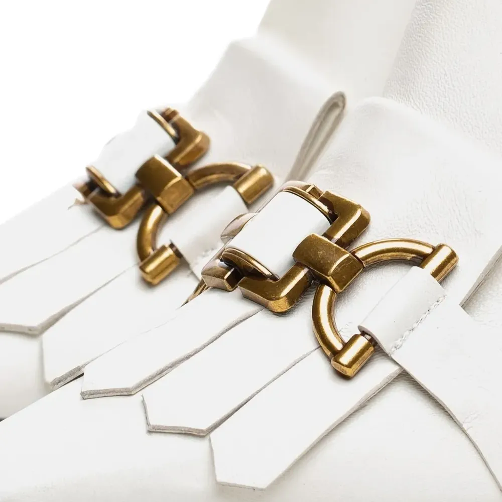 Кожаные ботинки