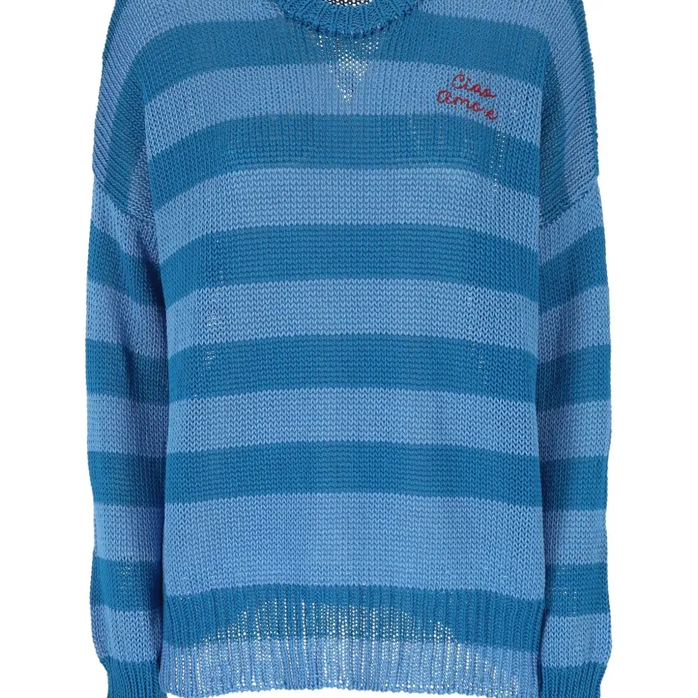 Свитер в полоску