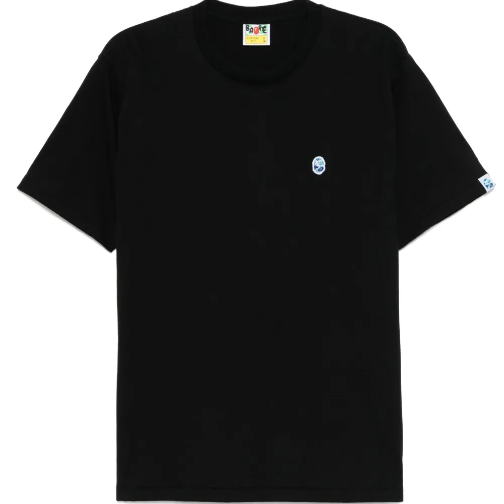 Футболка с вышитым логотипом