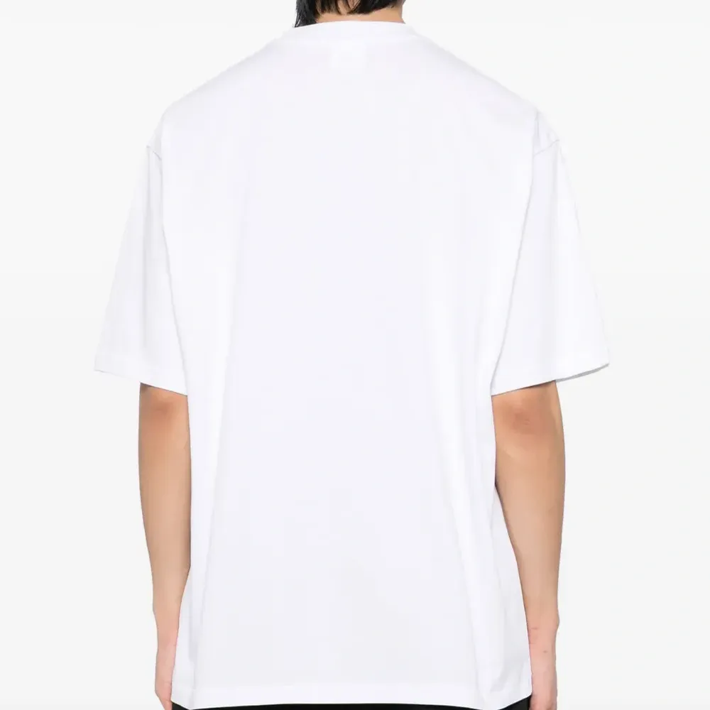 Футболка с логотипом