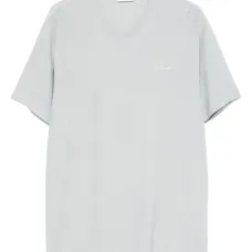 Футболка с вышитым логотипом