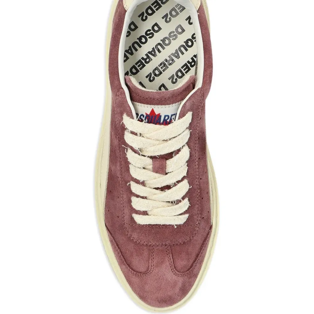 Кроссовки на шнуровке