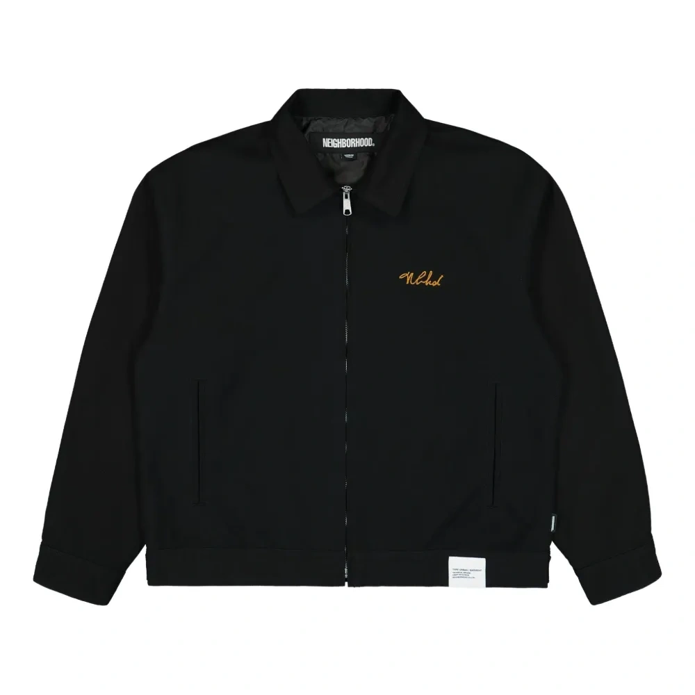 Куртка с вышитым логотипом