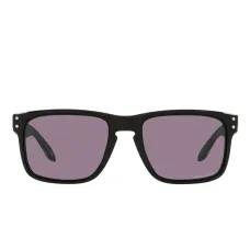 Солнцезащитные очки в квадратной оправе Солнцезащитные очки в квадратной оправе