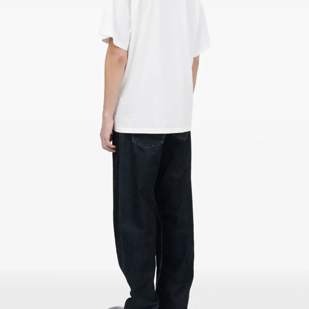 Футболка с нашивкой