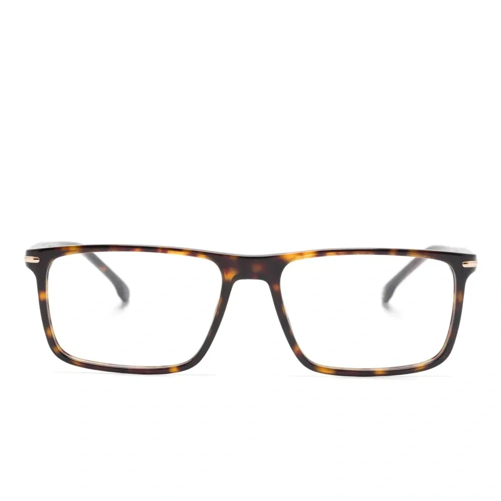 очки в прямоугольной оправе