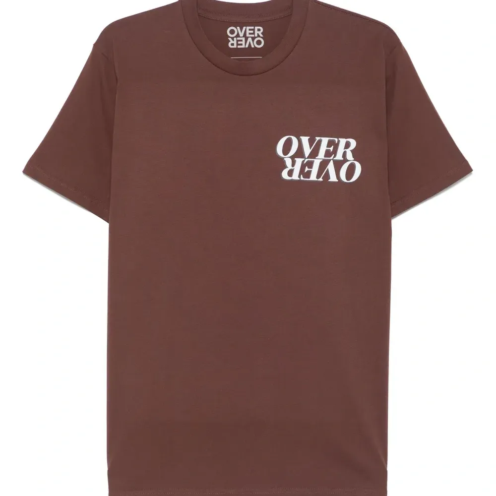 футболка с круглым вырезом