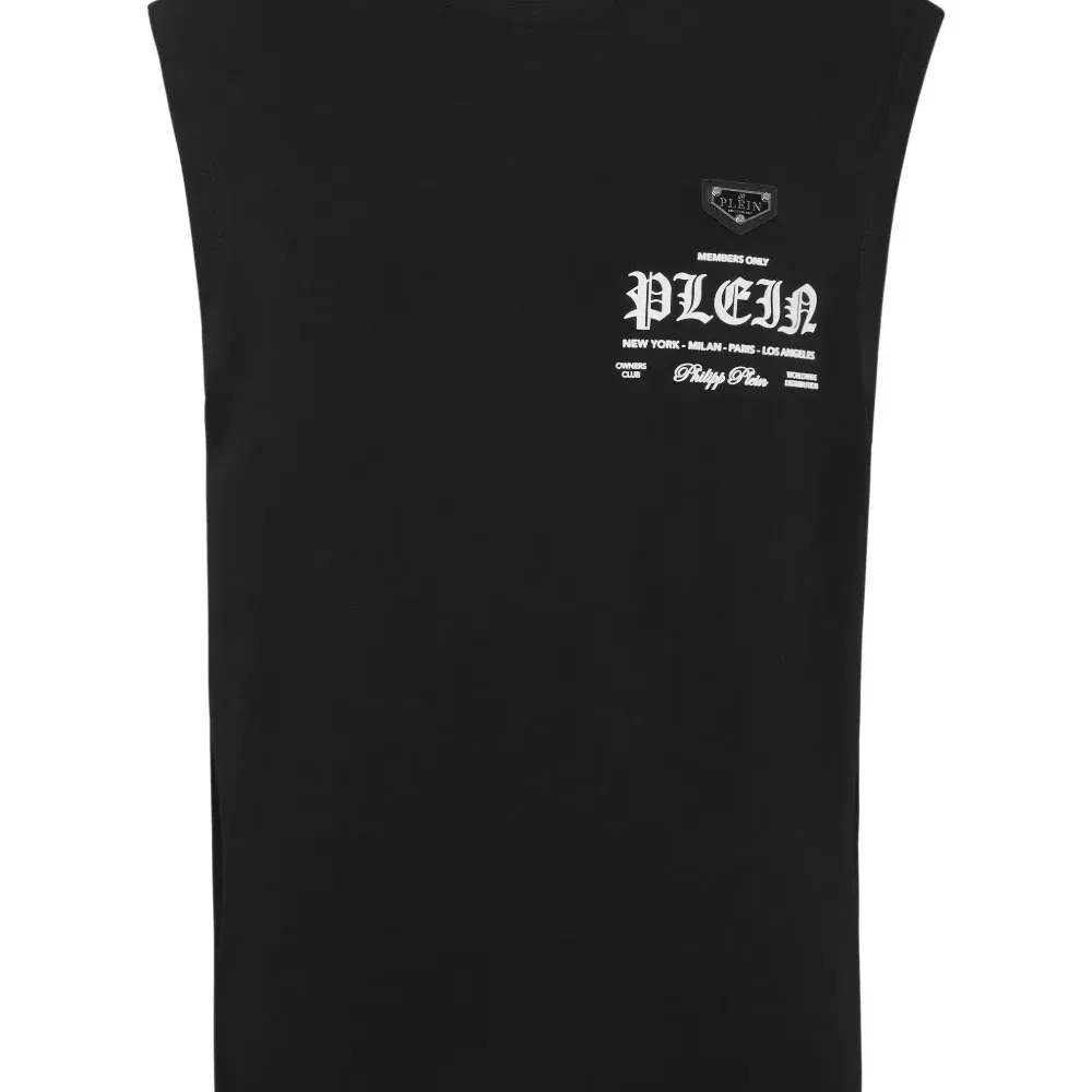 футболка без рукавов