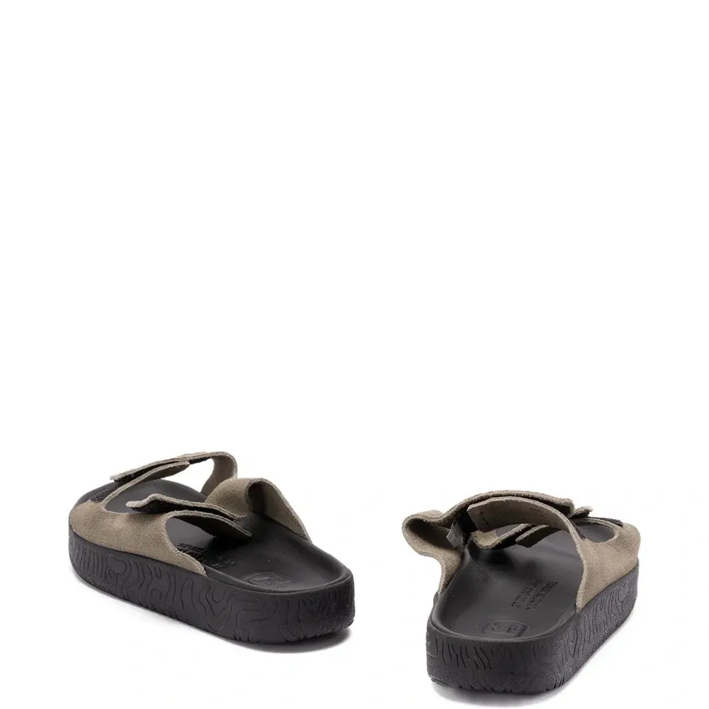 Сандалии с ремешками