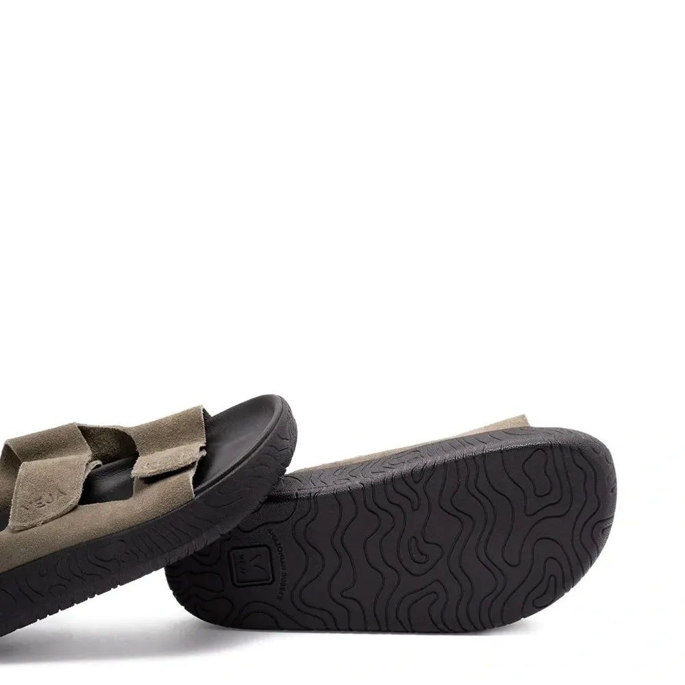 Сандалии с ремешками