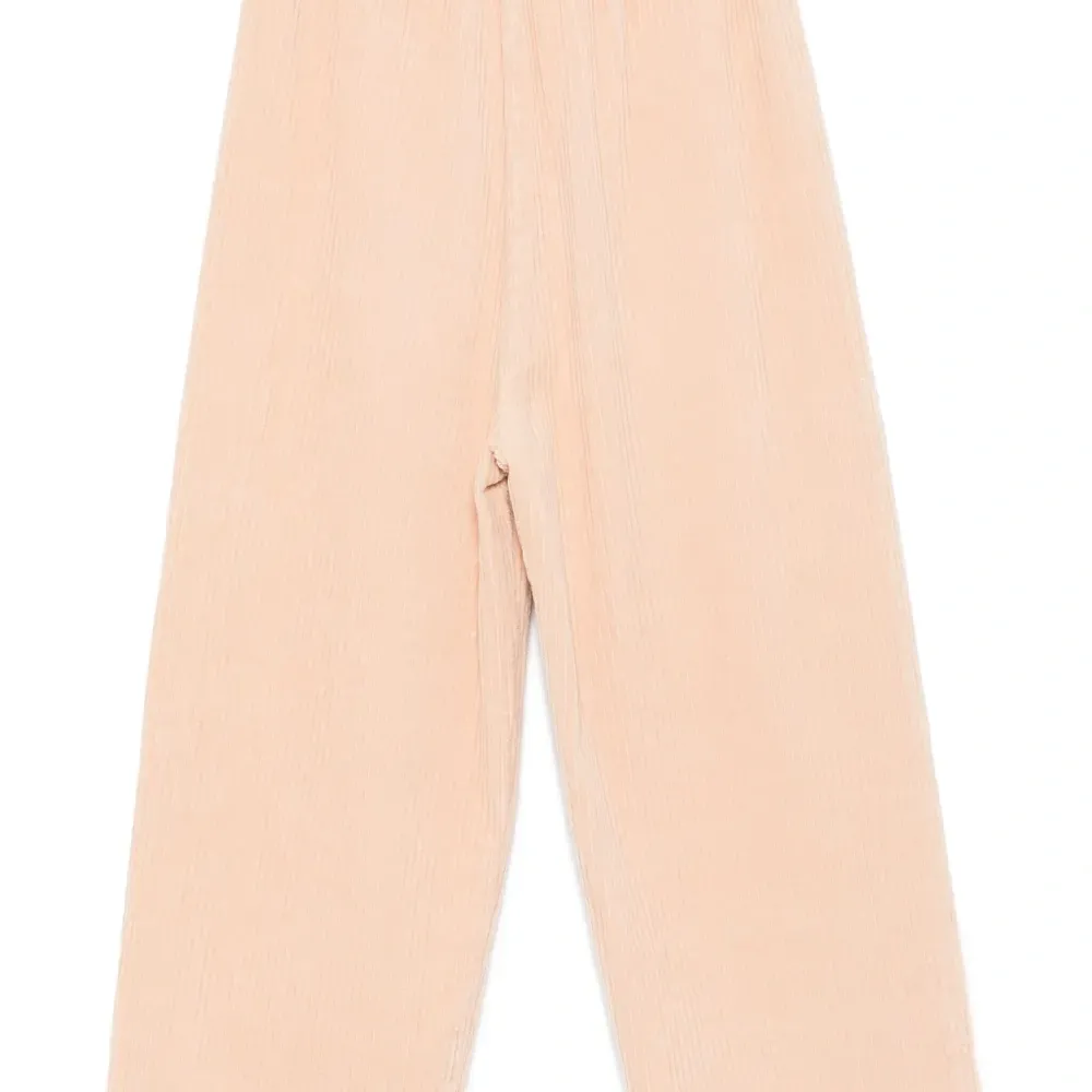 Брюки с накладными карманами Брюки с накладными карманами