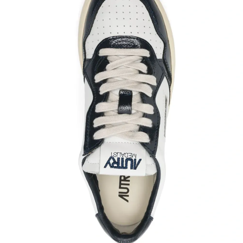 кроссовки Medalist