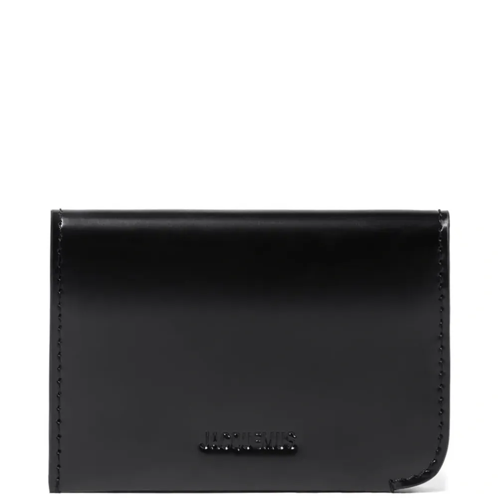 Картхолдер с тисненым логотипом