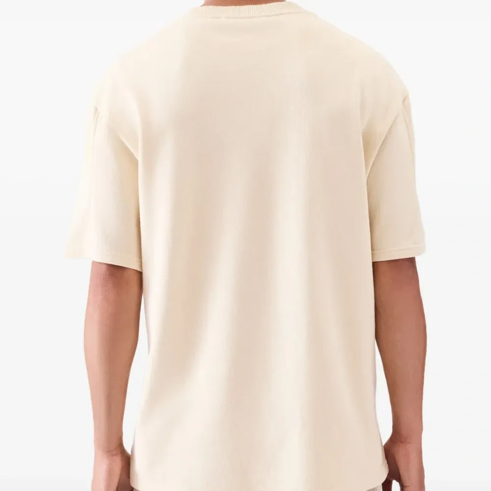 футболка с вышивкой