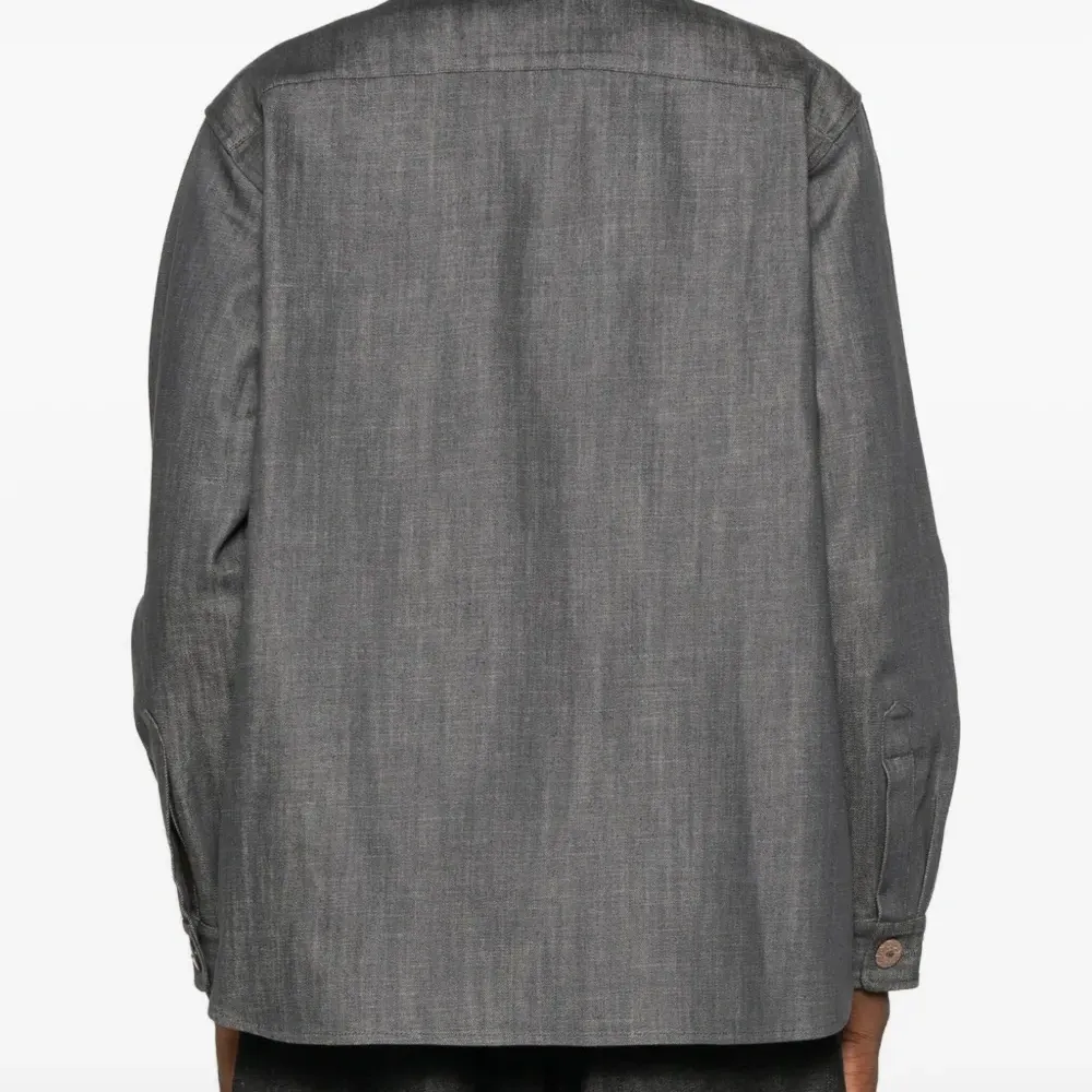 Джинсовая рубашка с принтом