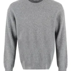 свитер с круглым вырезом