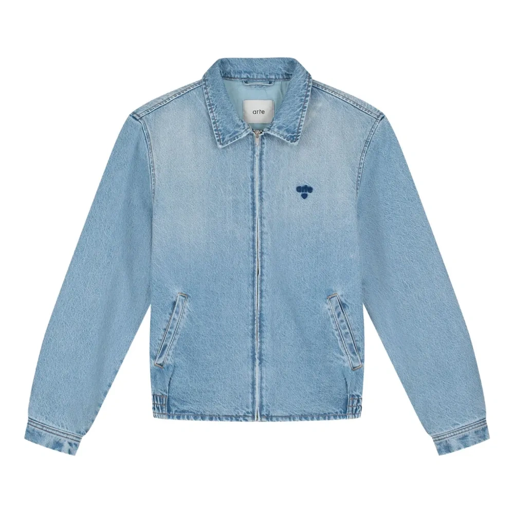 Джинсовая куртка