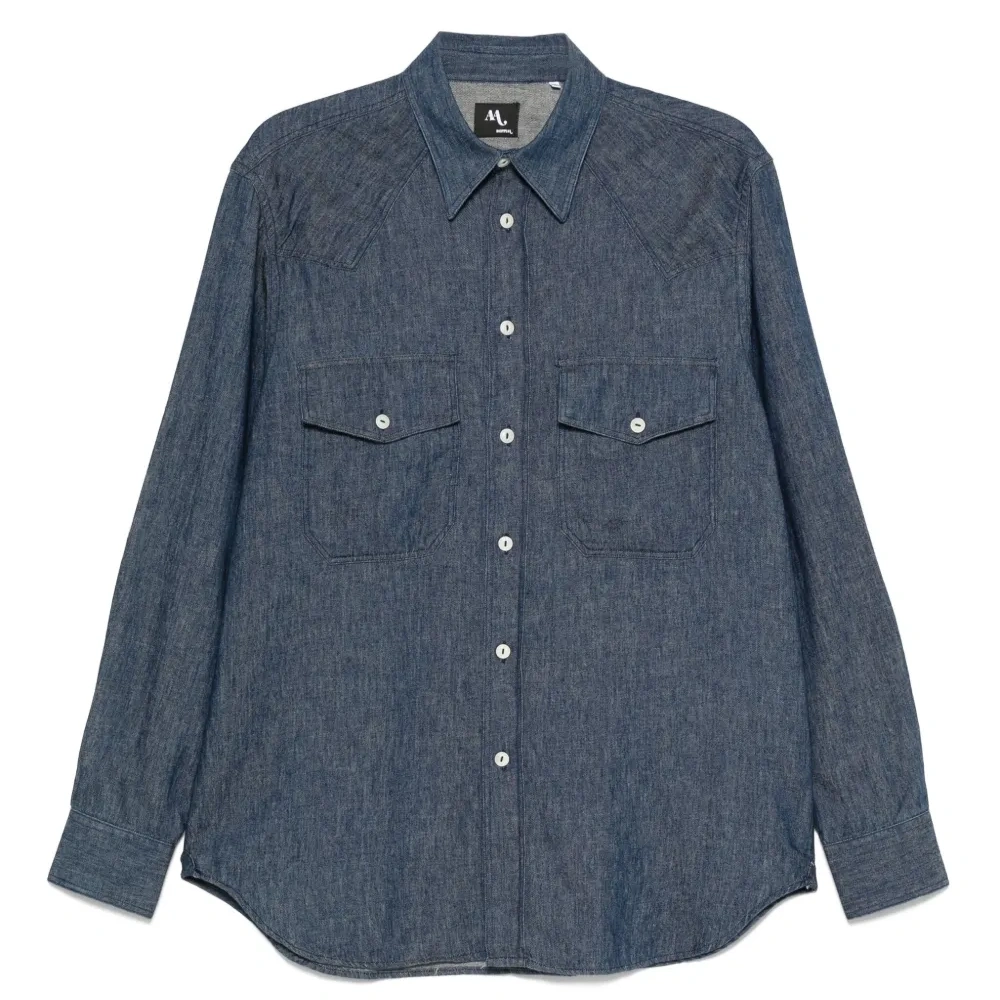 Джинсовая рубашка с карманами