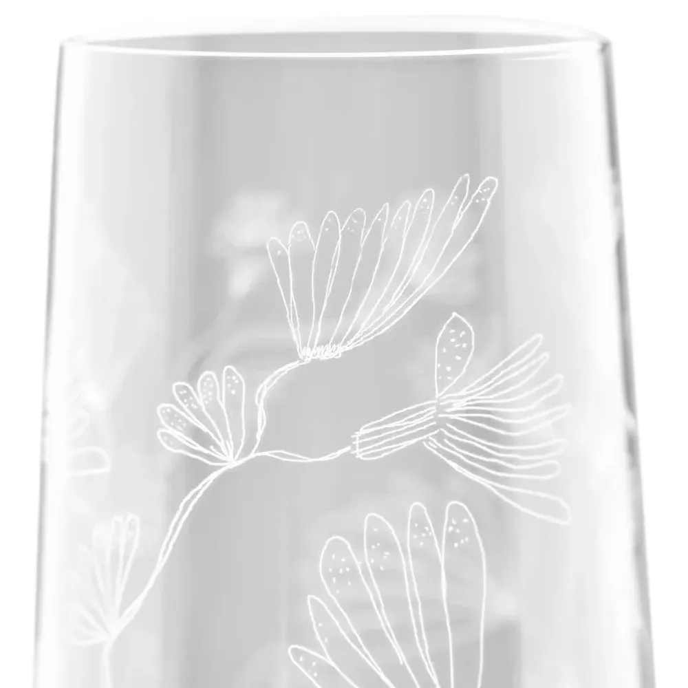 Бокал для шампанского с гравировкой в виде цветов