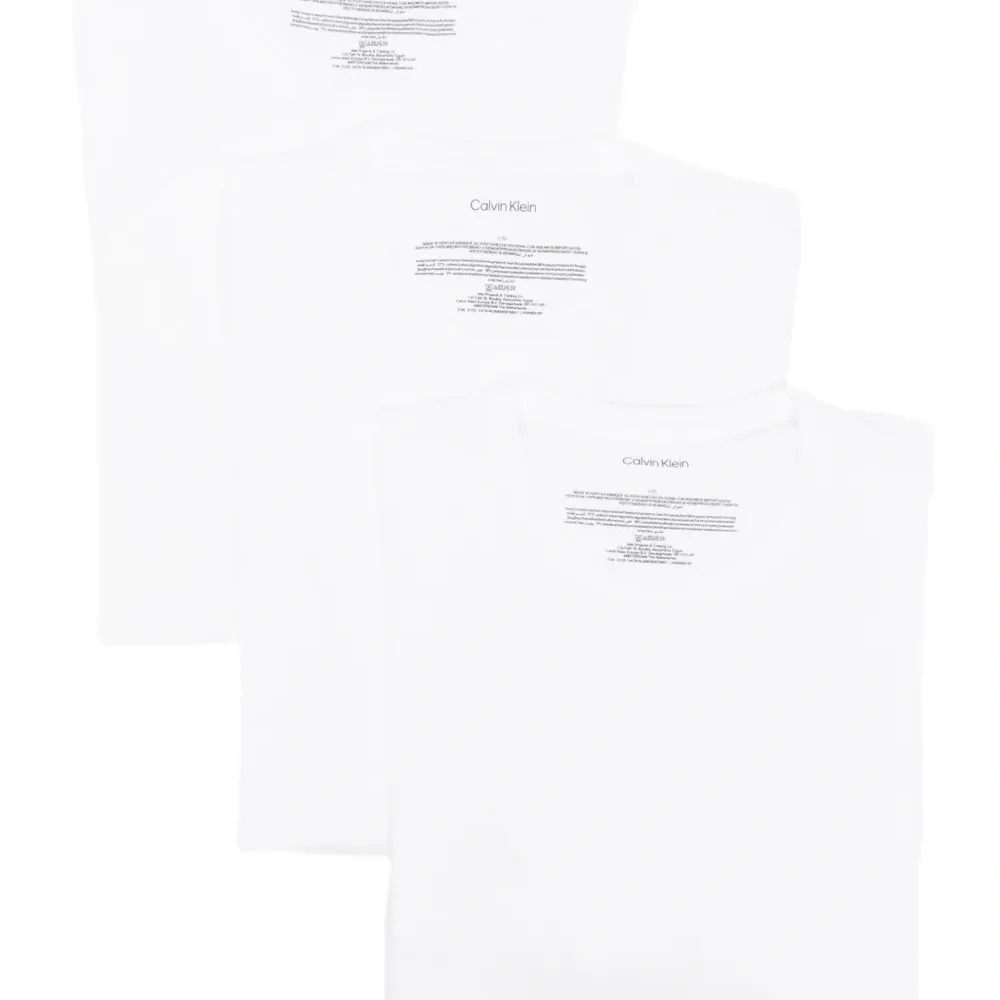 Комплект из трех футболок с вышитым логотипом