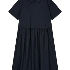 Расклешенное платье мини с карманом Расклешенное платье мини с карманом