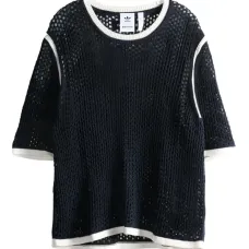 Футболка в технике кроше из коллаборации с Wales Bonner