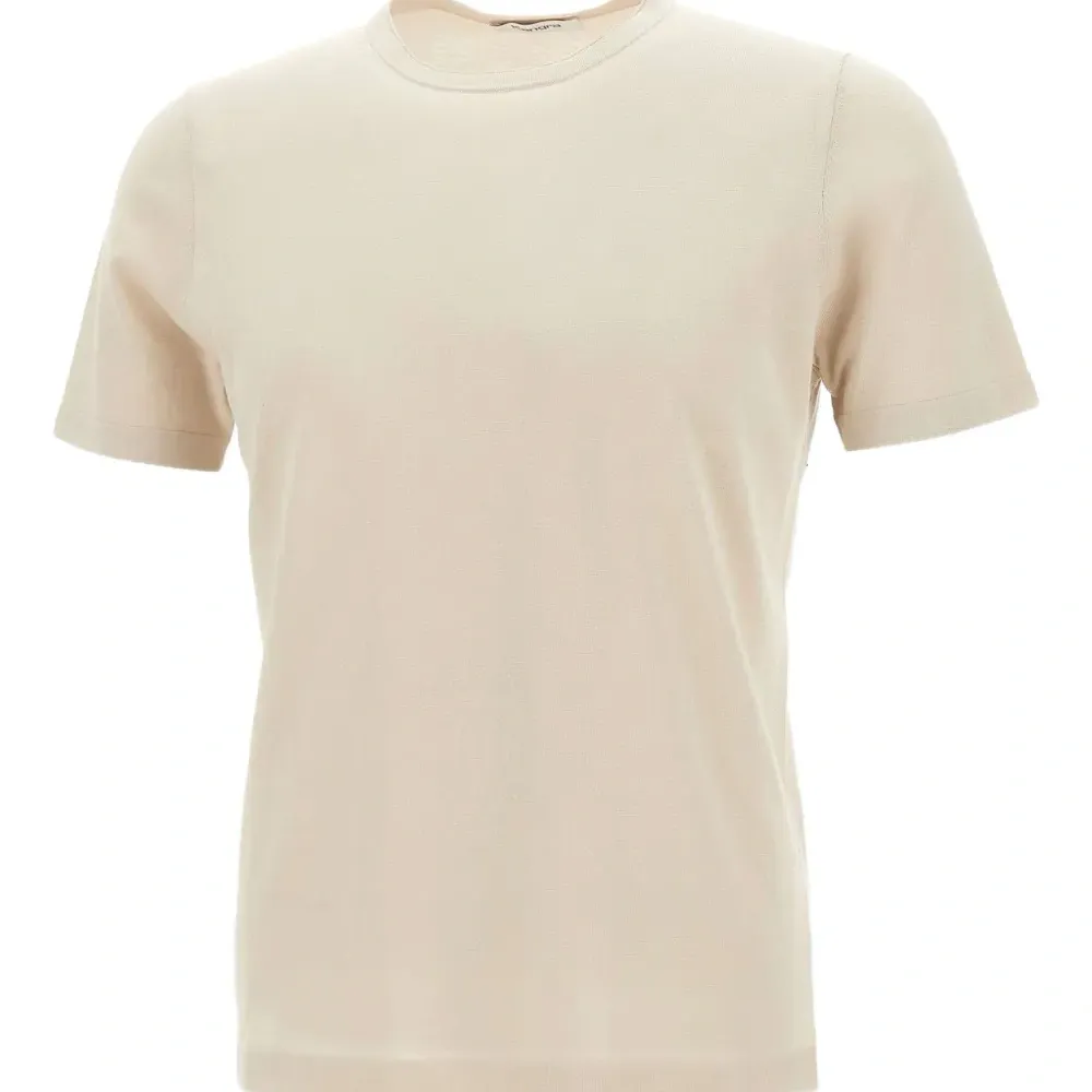 Футболка с круглым вырезом