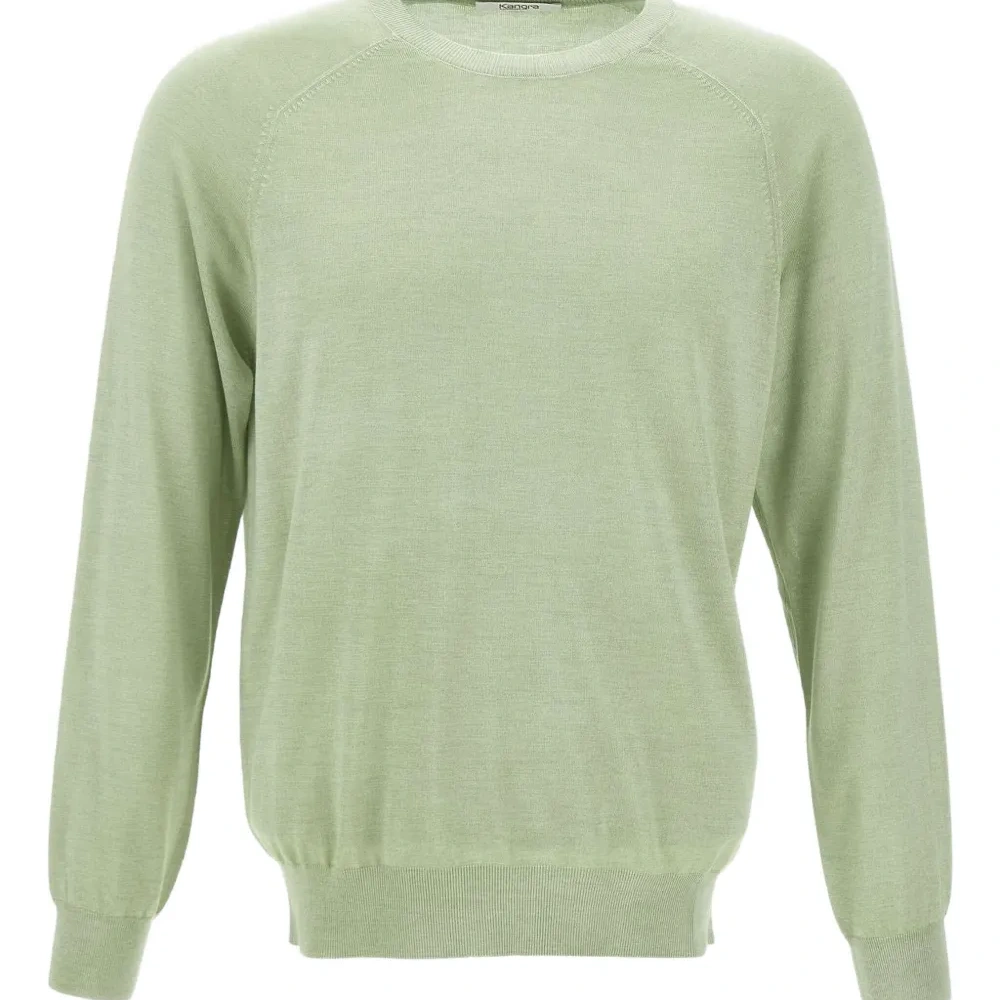 Свитер с круглым вырезом