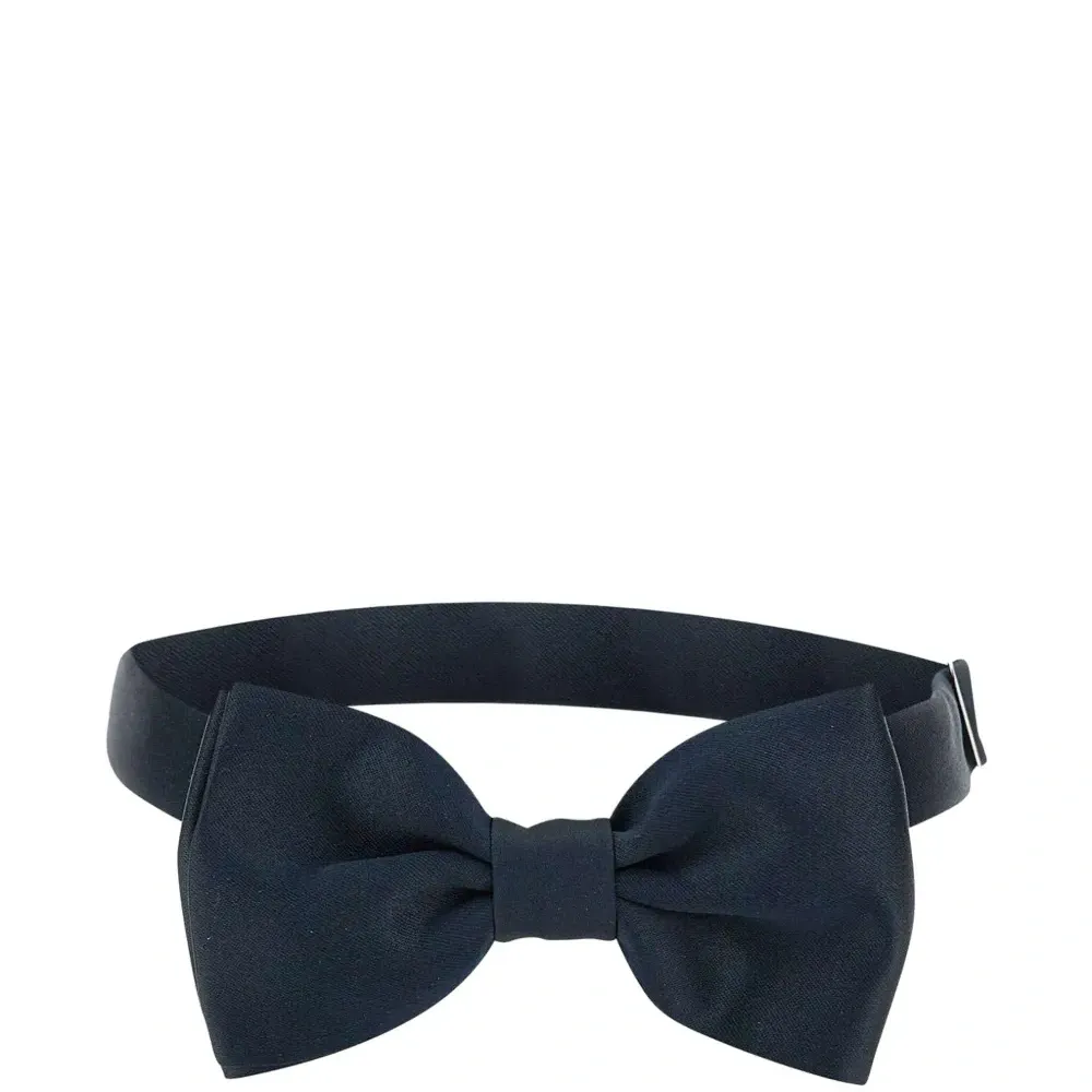 атласный галстук-бабочка