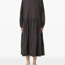 Платье с пуговицами и сборками Платье с пуговицами и сборками