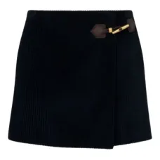 Мини-юбка с пряжкой