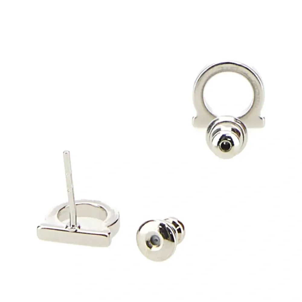 Серьги-гвоздики с декором Gancini Серьги-гвоздики с декором Gancini