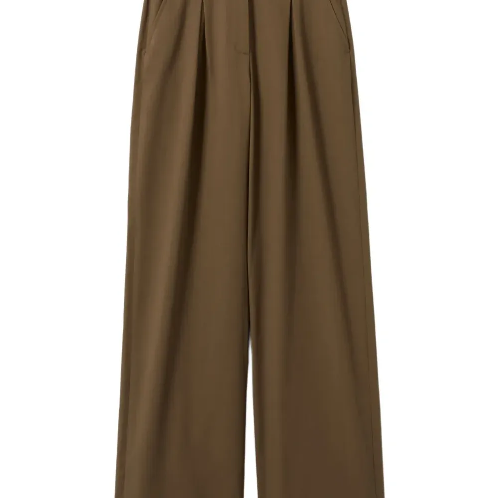 Брюки с карманами