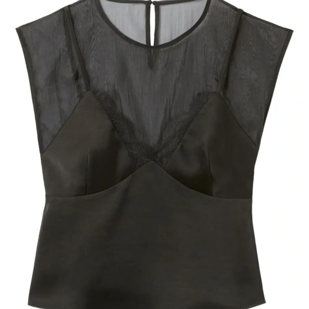 Атласный топ с кружевом