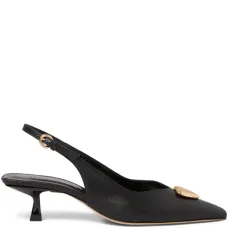 Декорированные туфли с ремешком на пятке