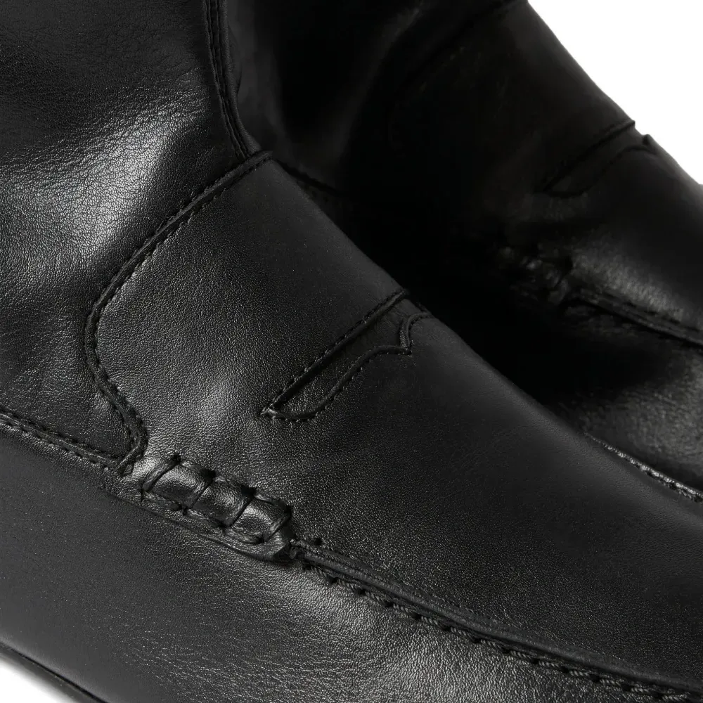 Кожаные ботинки