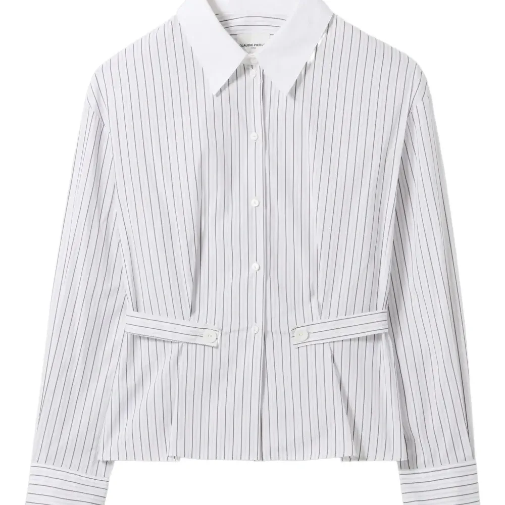 Рубашка в тонкую полоску