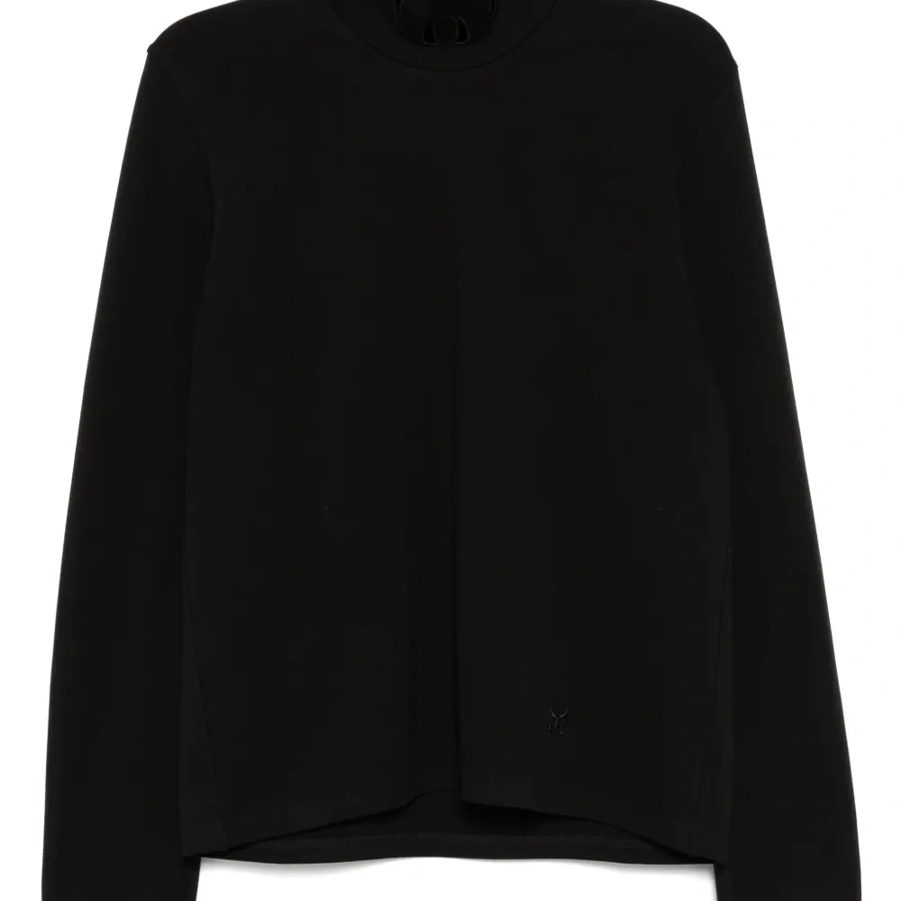 Футболка с вышитым логотипом Футболка с вышитым логотипом