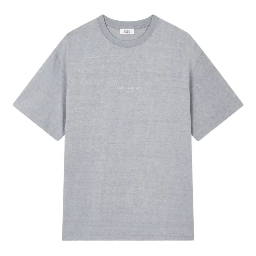 Футболка с логотипом