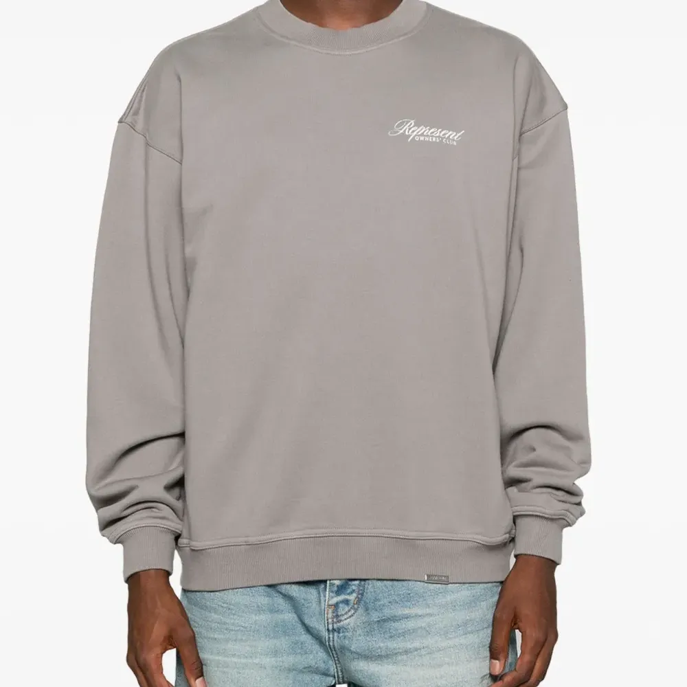 толстовка с логотипом