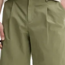 Шорты чинос Шорты чинос