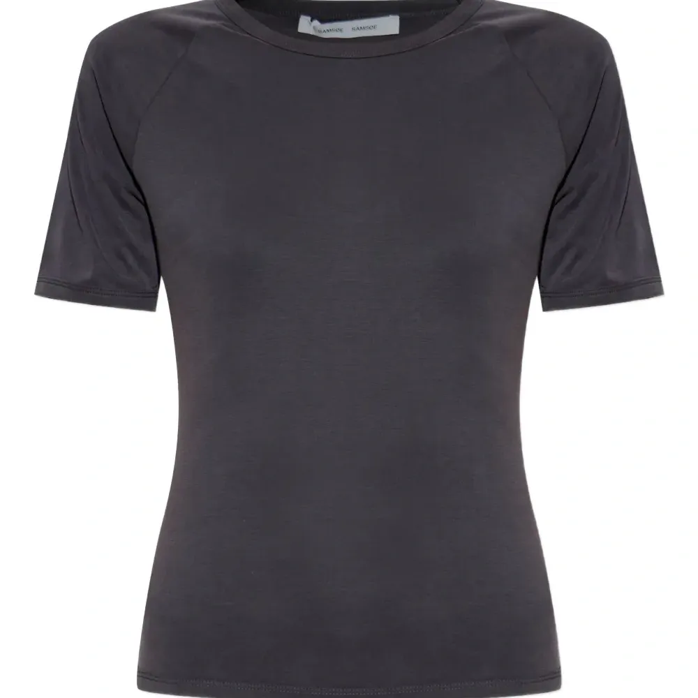 приталенный топ с короткими рукавами