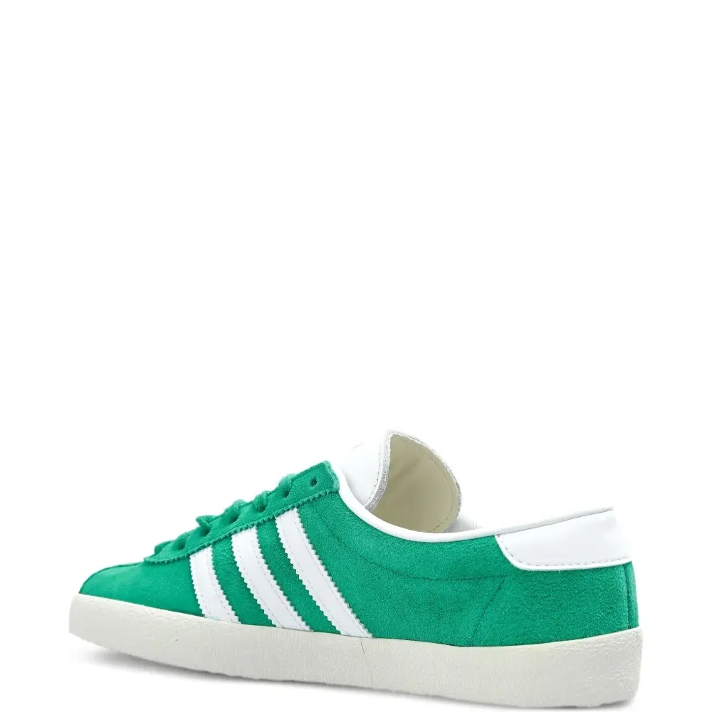 кроссовки с полосками