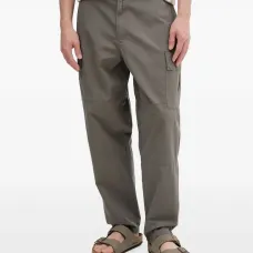 Брюки с карманами карго Брюки с карманами карго