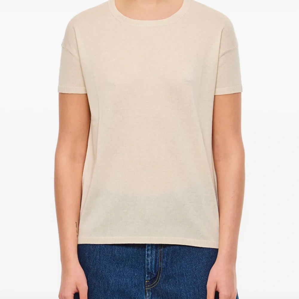 Джемпер с короткими рукавами и круглым вырезом