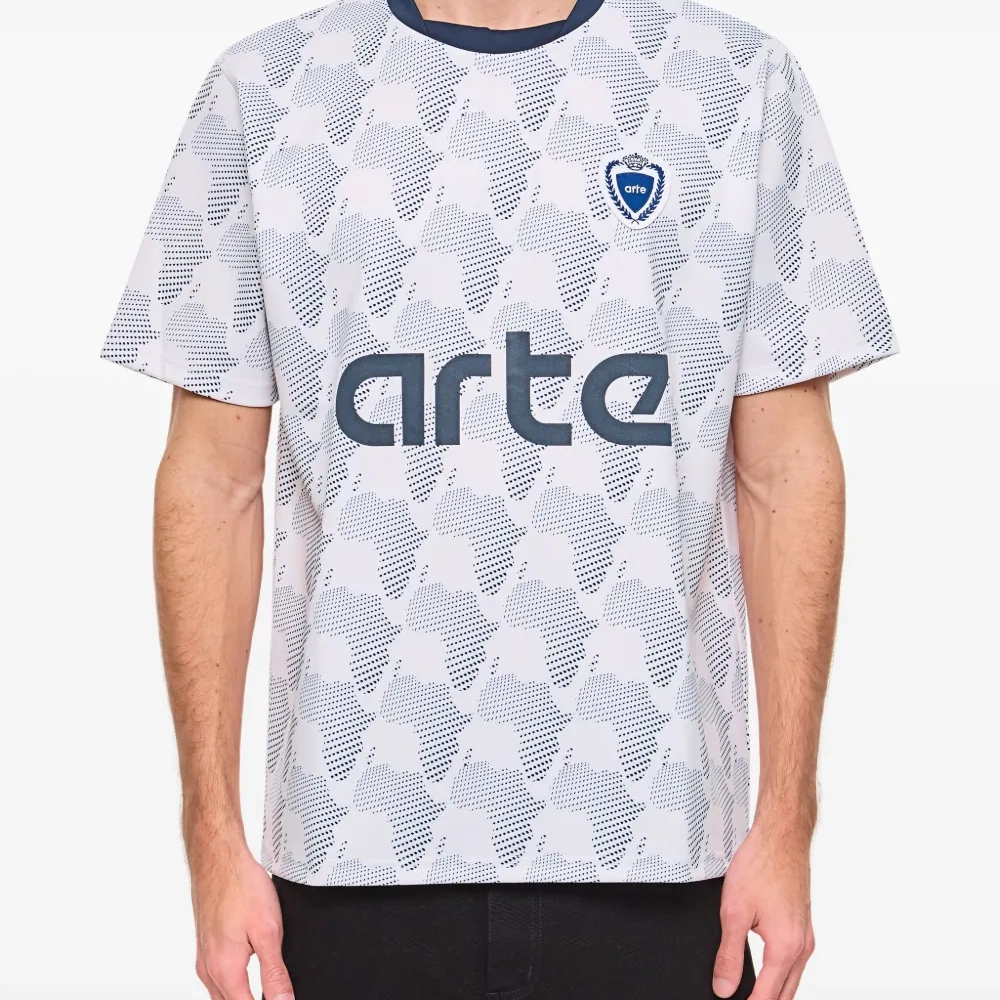 Футболка с графичным принтом